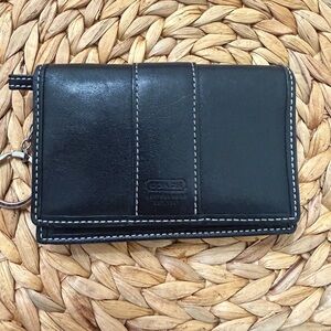 Coach Vintage Legacy Black Bifold Wallet✨Pre Loved in excellent conditions